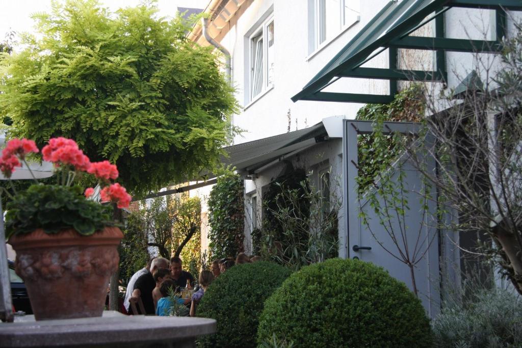 Hotel Gasthof Gruener Wald Hofheim am Taunus Ngoại thất bức ảnh