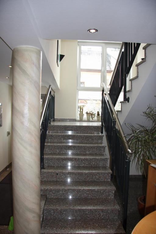Hotel Gasthof Gruener Wald Hofheim am Taunus Ngoại thất bức ảnh